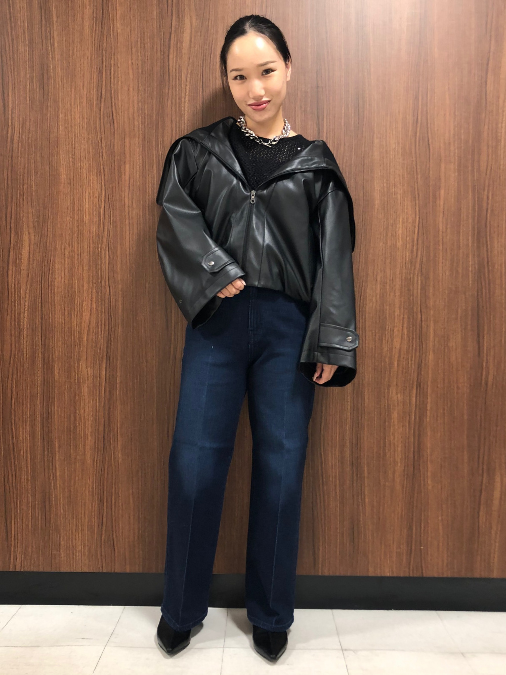 フェイクレザービッグカラーブルゾン、スパンコールメッシュセーター