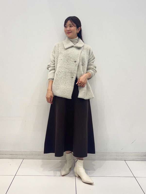 フェザーヤーンニットコート（レディース）の着用コーディネート一覧