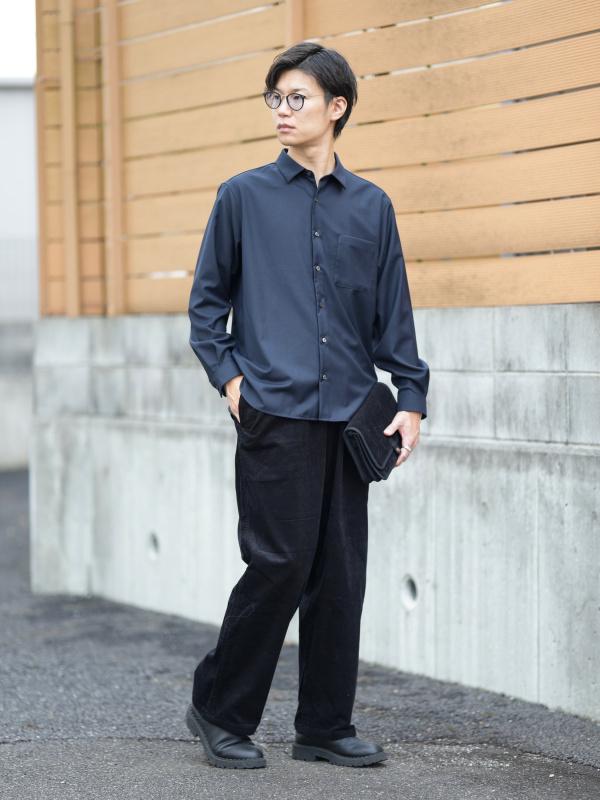 レーヨンブレンドレギュラーカラーシャツ（長袖）（メンズ）の着用