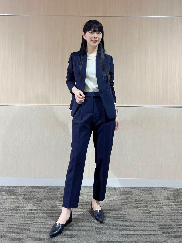 美品✨プラステ ウォームリザーブ パンツスーツ ネイビー S~M テーパードパンツ（ウォームリザーブ）のコーディネート・着用イメージ