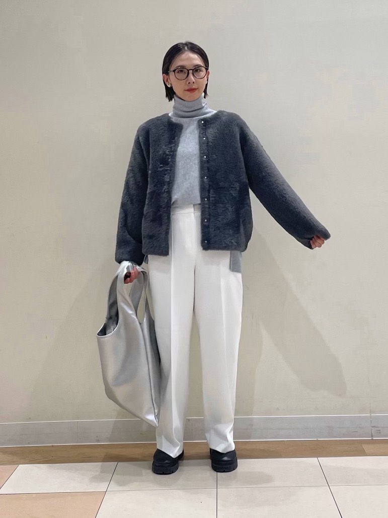 最高気温20度以上、最低気温10度以下になる10月上旬以降におすすめなアウターを使ったコーデ