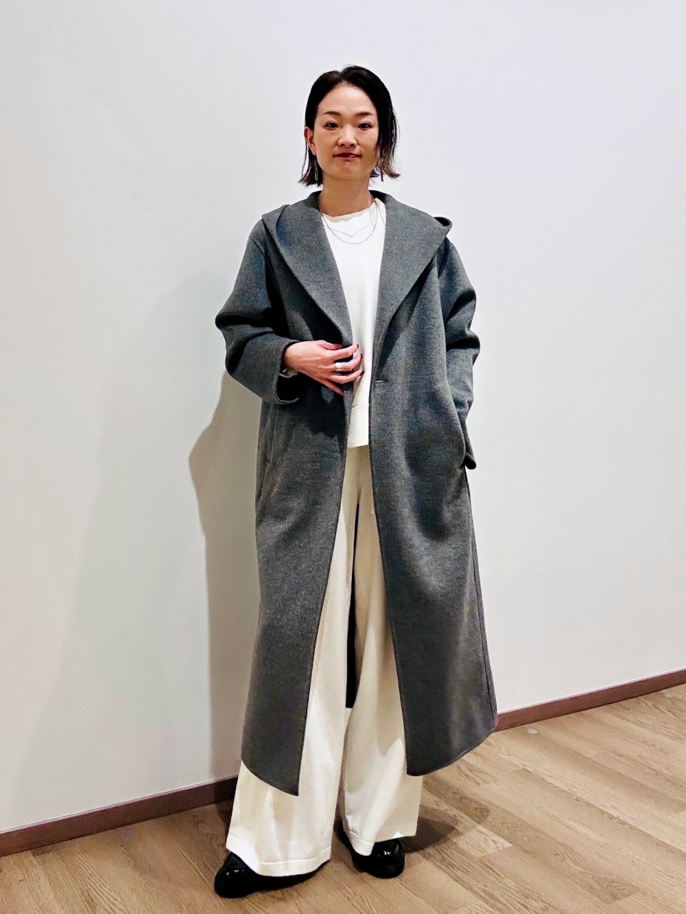 ウールブレンドリバーフーディーロングコート」の着用コーディネート