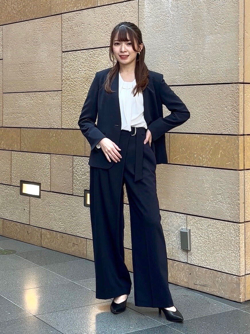 プラステ　【新品】　2024年モデル ウォームリザーブペプラムジャケット　L プラステ 【新品】 2024年モデル ウォームリザーブペプラムジャケット