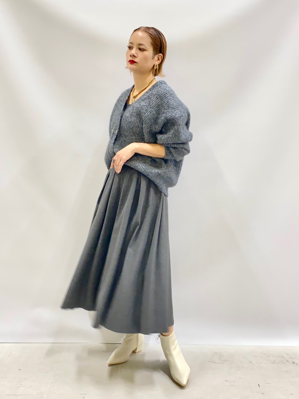 プラステ今期完売レーヨンブレンドダークグレーニットベストスカートとセットアップ プラステ今期完売レーヨンブレンドダークグレーニットベストスカートと