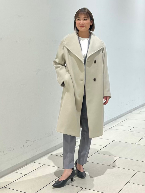 ウールモッサ2WAYスタンドカラーコート（レディース）の着用