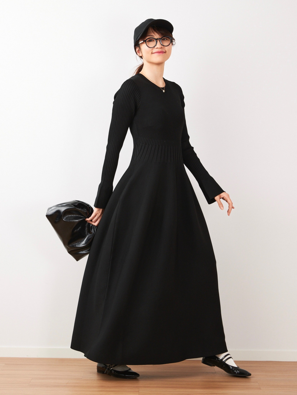 ニットフレアワンピース」の着用コーディネート| プラステ