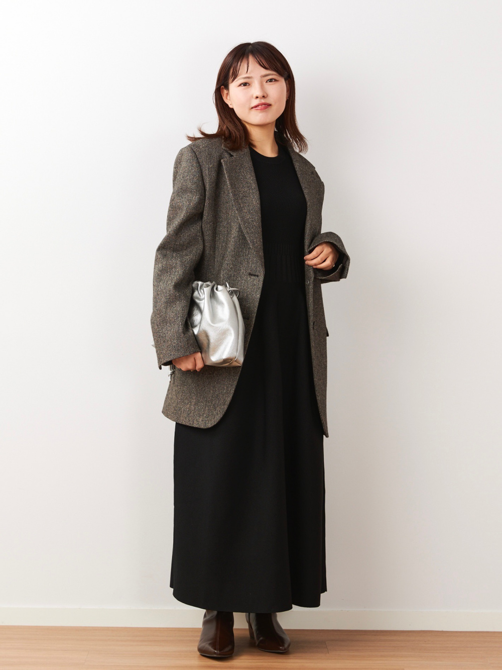 ニットフレアワンピース」の着用コーディネート| プラステ