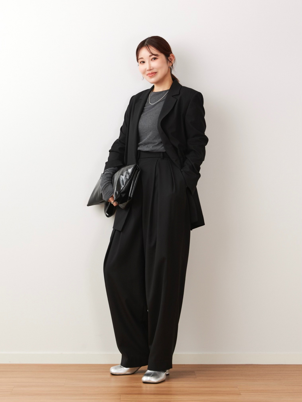 ウォームリザーブカシミヤブレンド2WAYネックT」の着用コーディネート