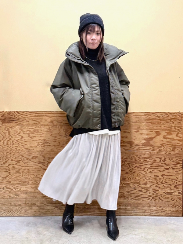 スタンドカラーパデッドブルゾン（レディース）の着用コーディネート