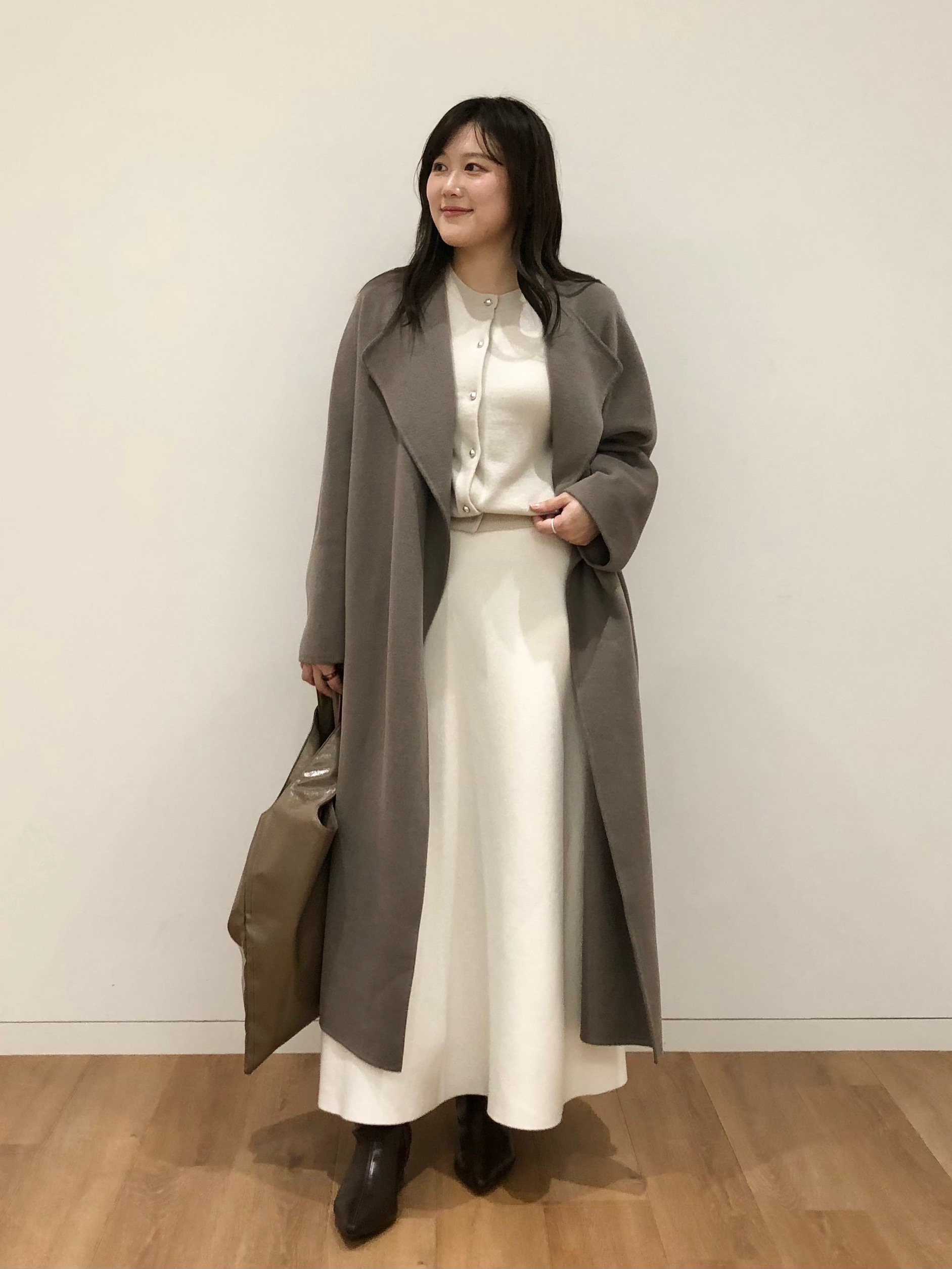 きれいめのコートを使った真冬のコーデ