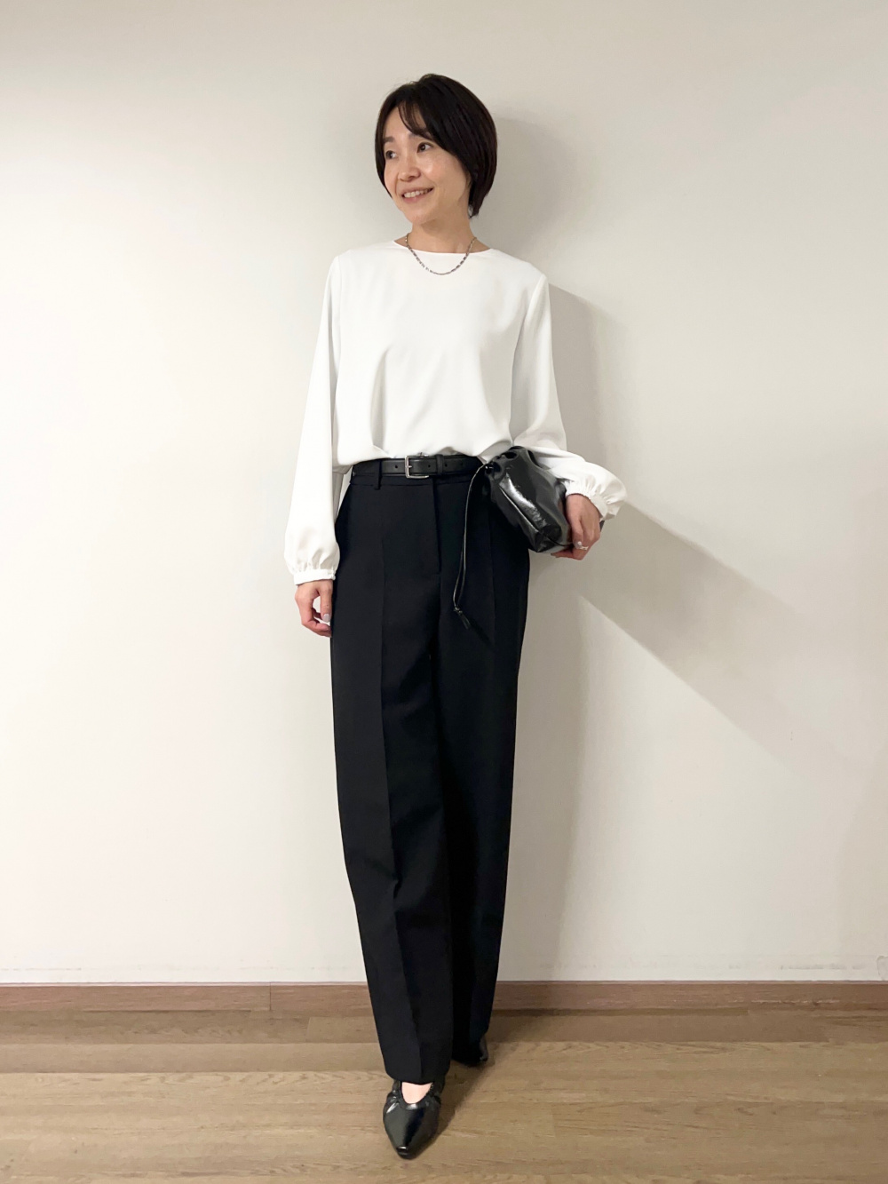 ワイドパンツ（ウォームリザーブ）、スパンコールミックスセーター」の