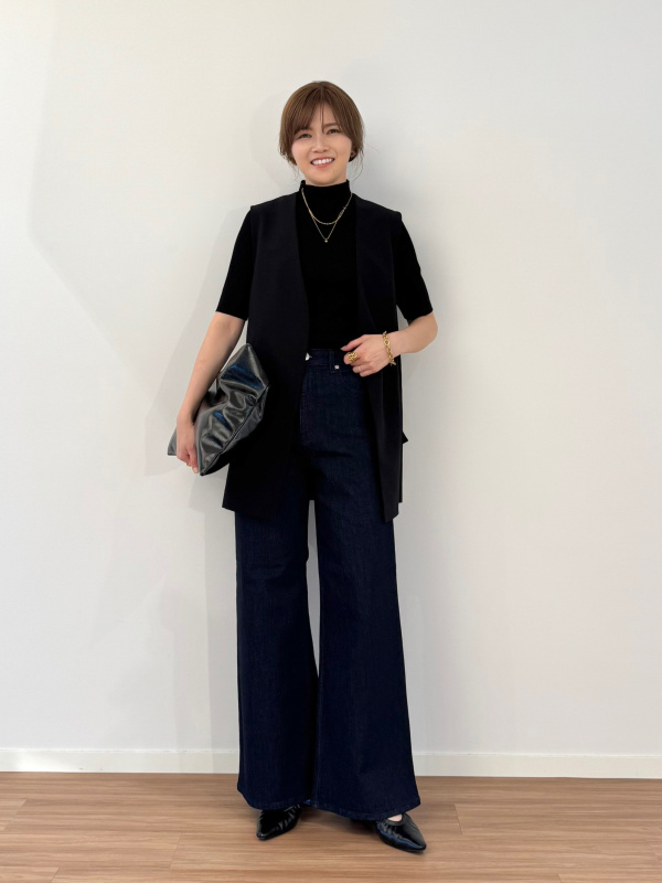 ストレッチツイルベルテッドジレ（レディース）の着用コーディネート