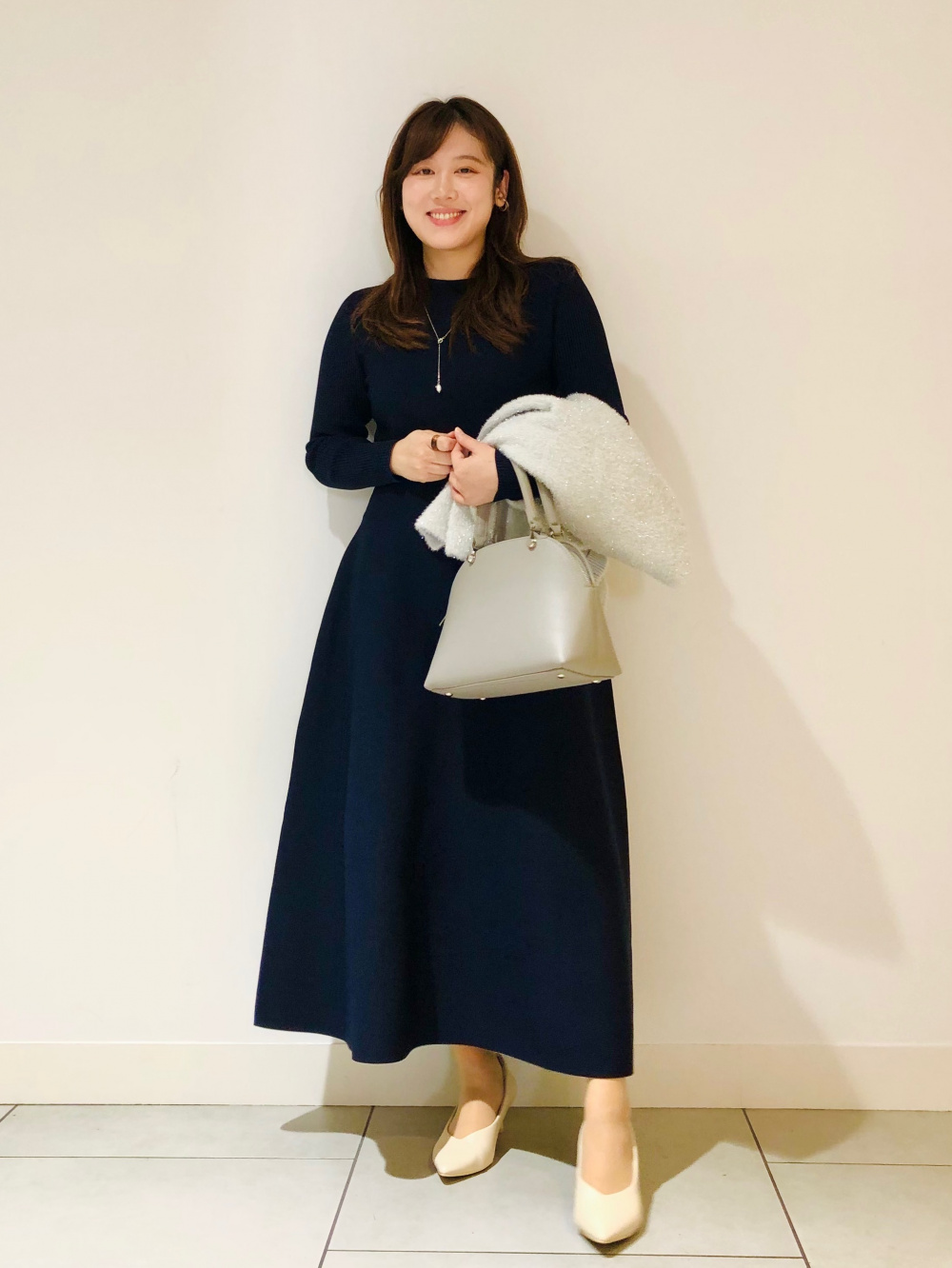 ホールガーメント®フレアニットワンピース、パールトップラリエット