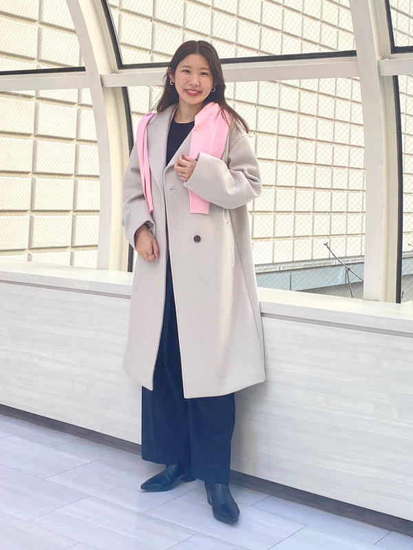 ウールモッサ2WAYスタンドカラーコート（レディース）の着用