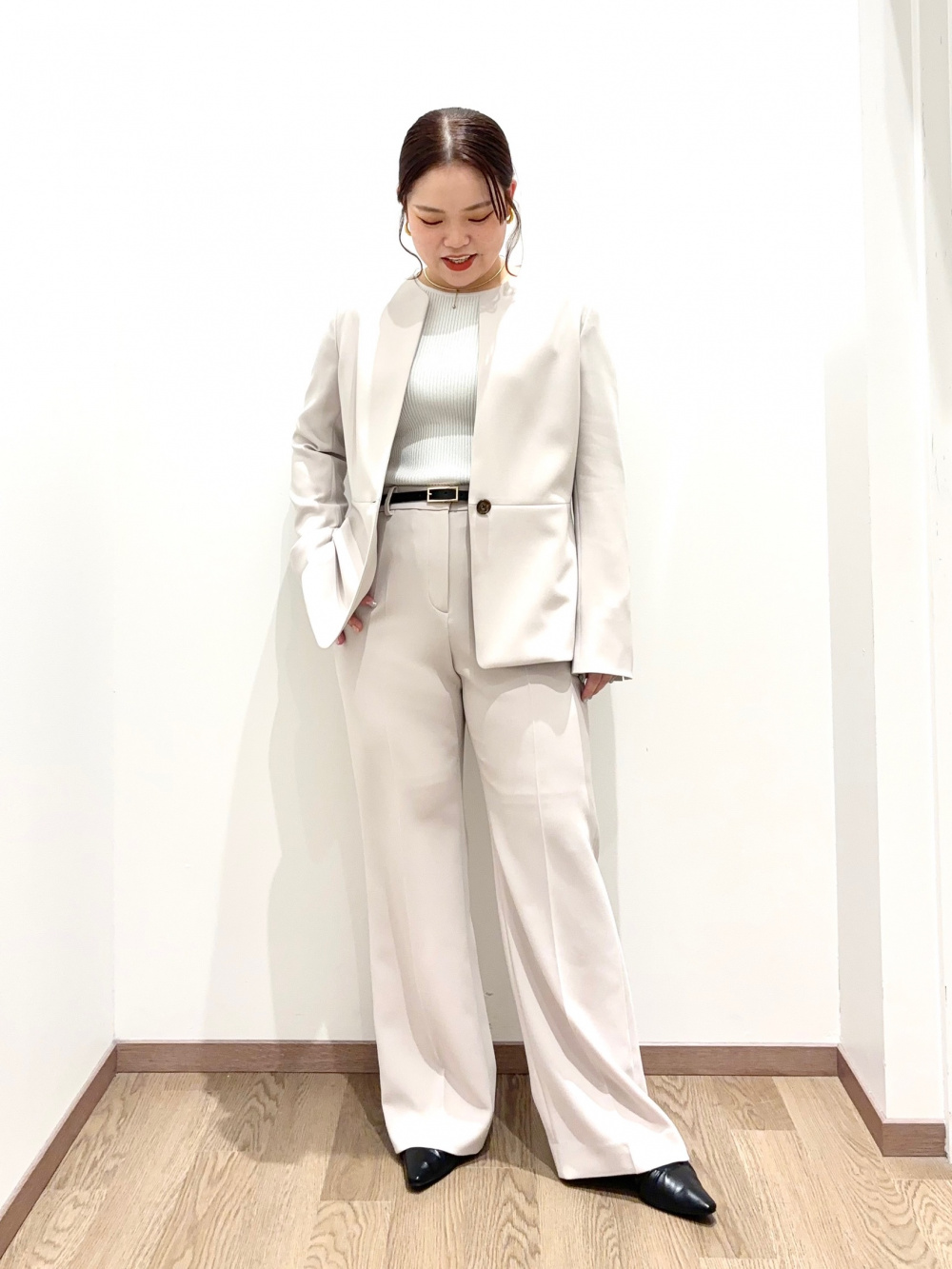 美品 プラステ トリアセブレンドペプラムジャケット パンツスーツ 24年モデル 美品 プラステ トリアセブレンドペプラムジャケット パンツスーツ 24年