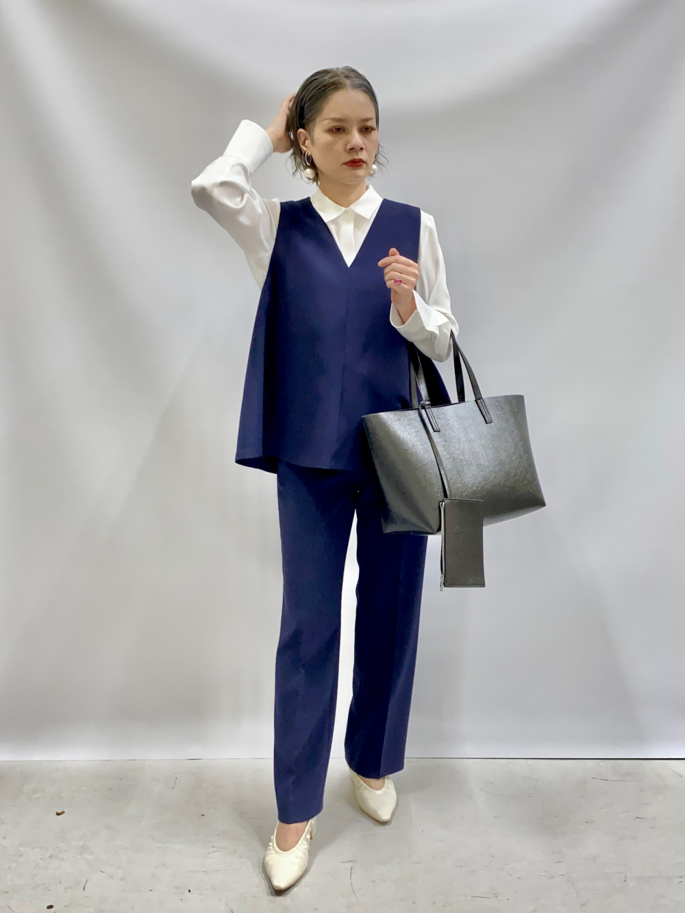 ウォームリザーブカラーレスジャケット、テーパードパンツ（ウォーム