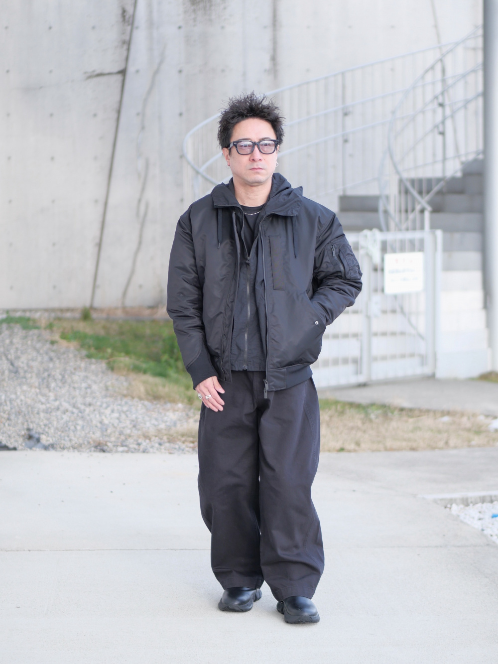 シルキーコットンクルーネックTシャツ（長袖）」の着用コーディネート
