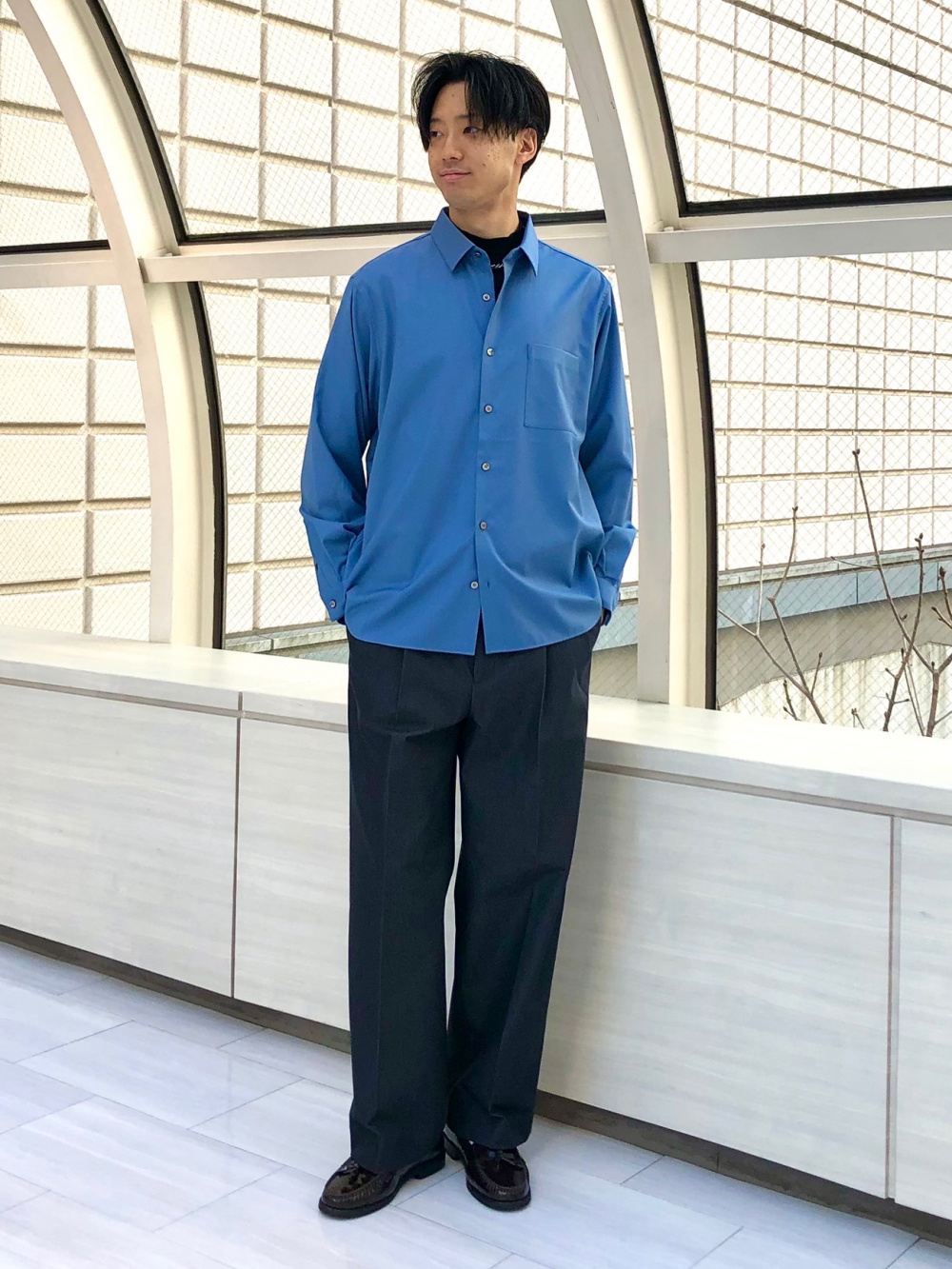 レビュー高評価】ハイパフォーマンスデニムワイドパンツ」の着用
