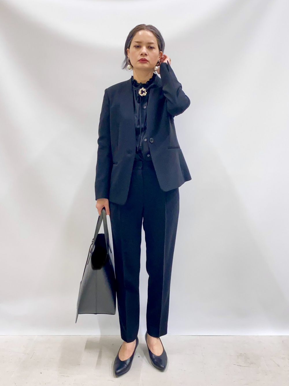 極美品★プラステ パンツスーツ カラーレス テーパードパンツ ストライプ 紺 M トリアセブレンドカラーレスジャケット、トリアセブレンドテーパード