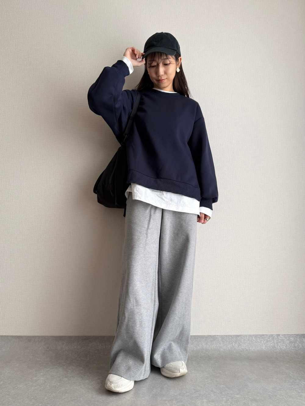 プレシャスニットメルトンイージーワイドパンツ」の着用コーディネート