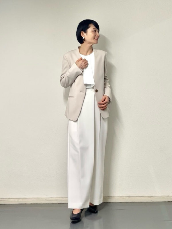 プラステ トリアセブレンドカラーレスジャネット・ストレートパンツ