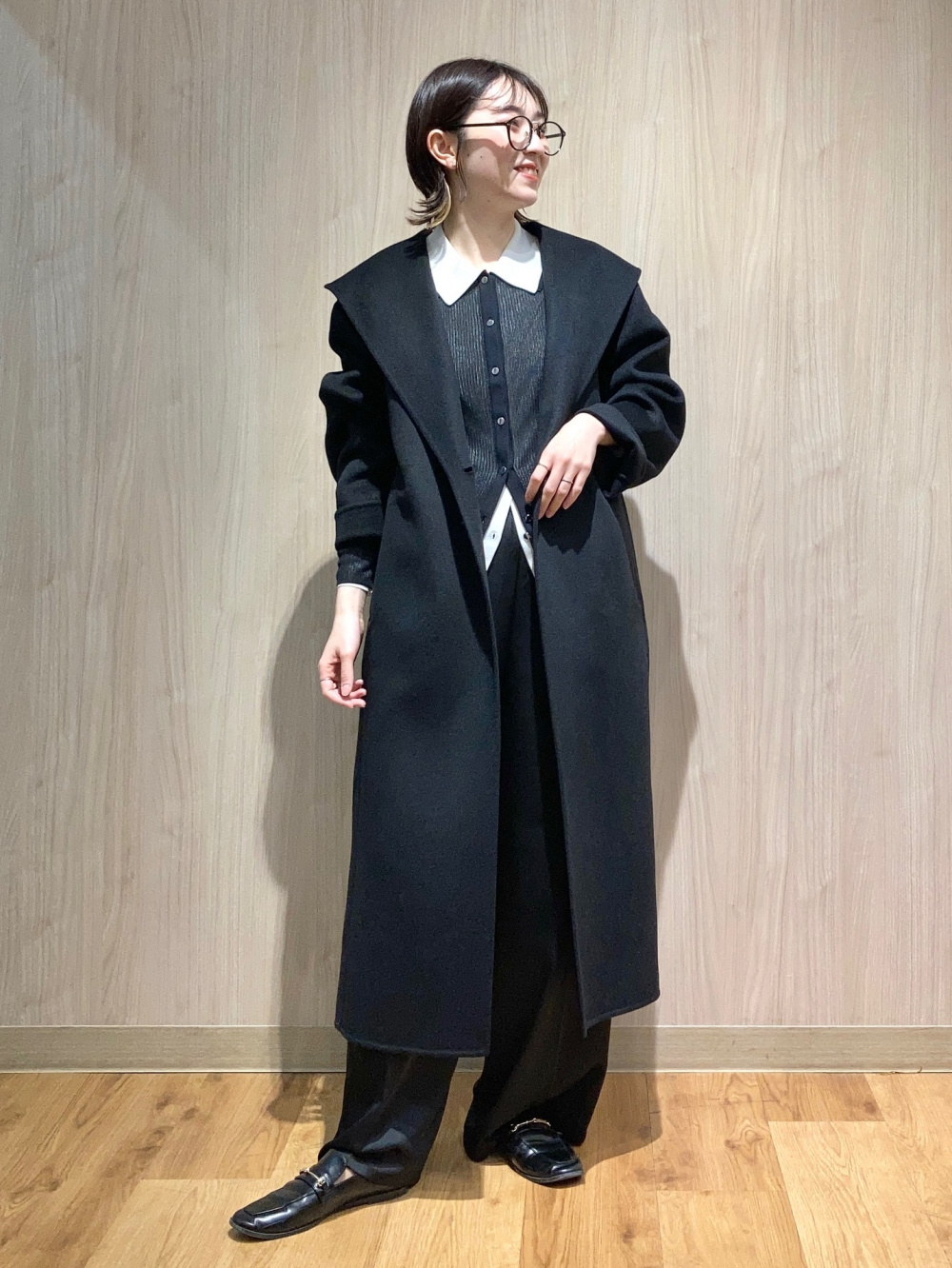 ウールブレンドリバーフーディーロングコート」の着用コーディネート
