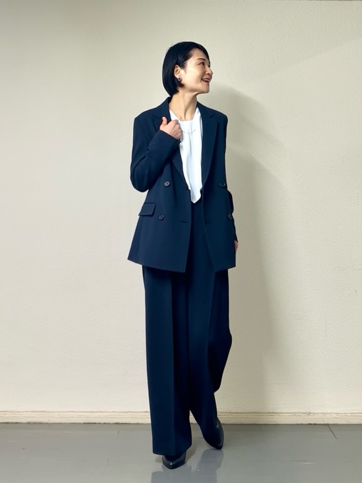UVカットチェーンパーツブラウス、ワイドパンツ（ウォームリザーブ