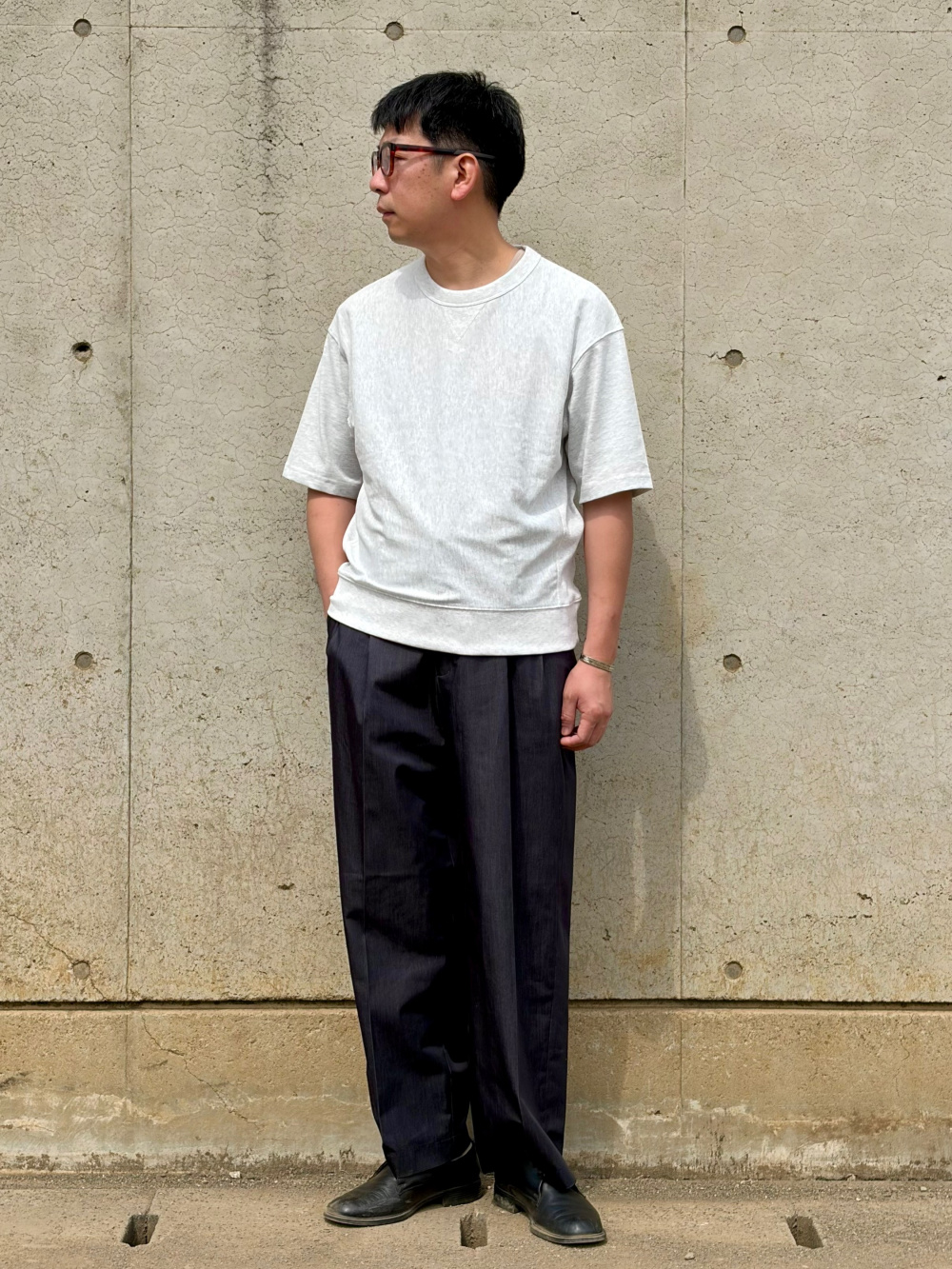 レビュー高評価】ハイパフォーマンスデニムワイドパンツ」の着用