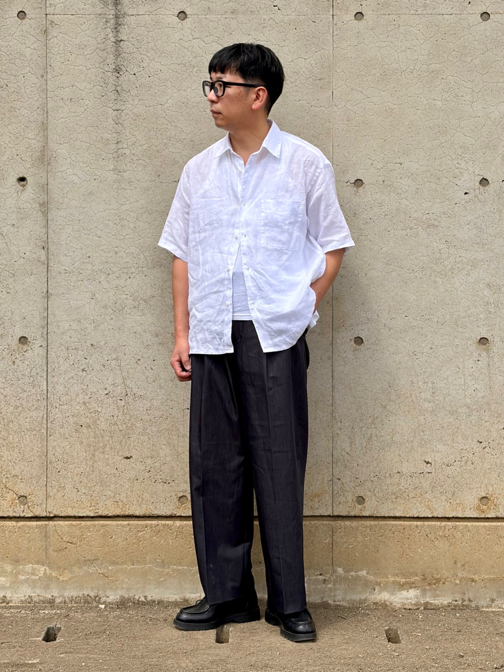 レビュー高評価】ハイパフォーマンスデニムワイドパンツ」の着用