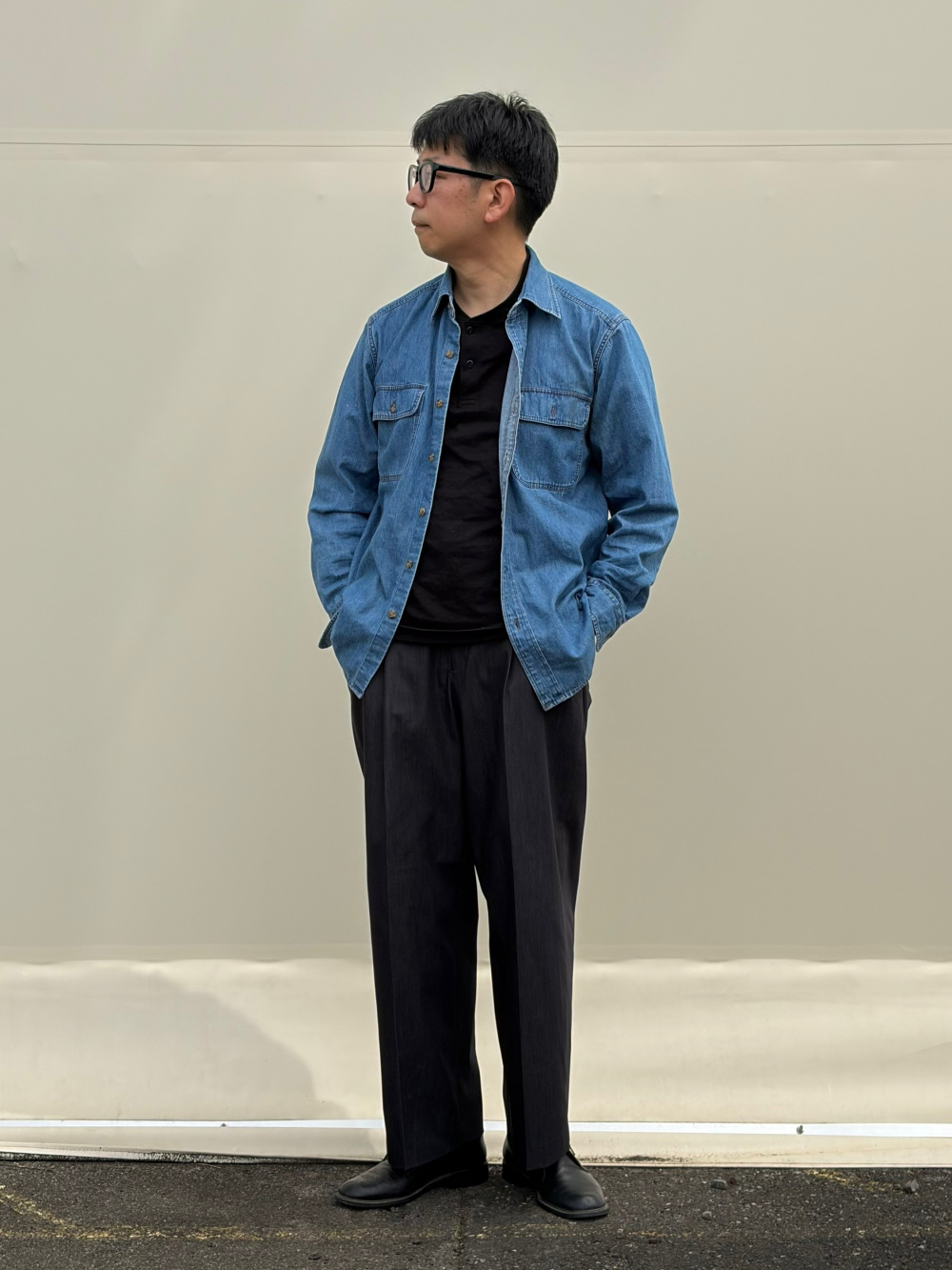 レビュー高評価】ハイパフォーマンスデニムワイドパンツ」の着用
