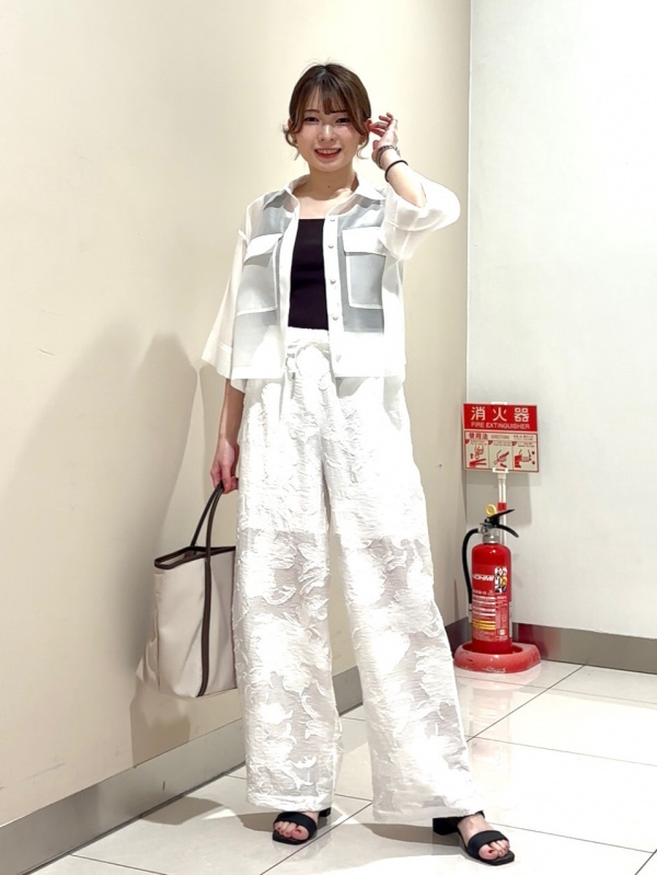 トレンドのシアー】シアーダブルポケットクロップドシャツの 