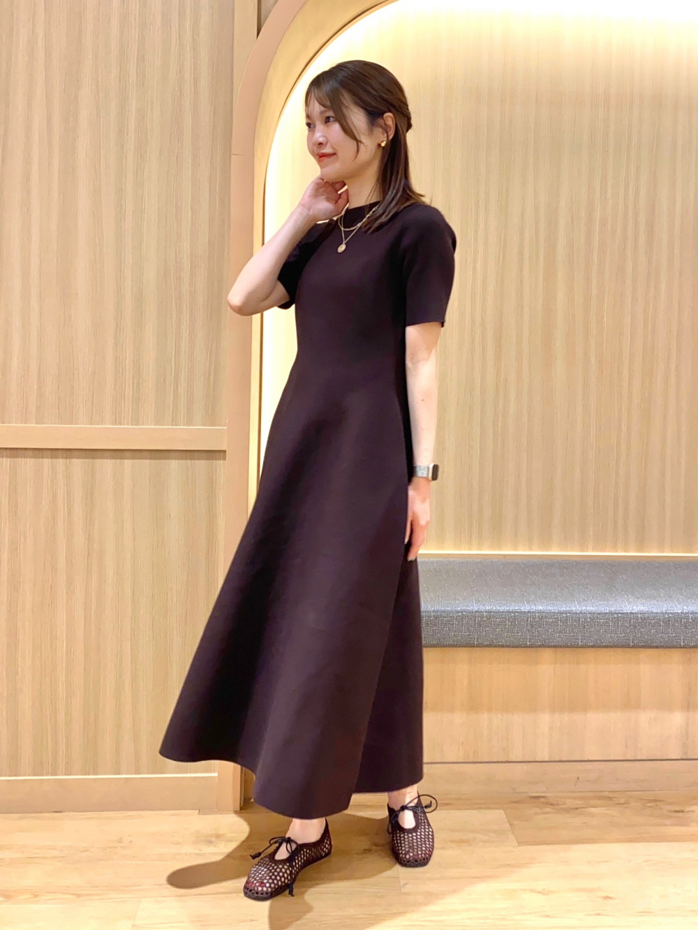 ホールガーメント®ワンピース」の着用コーディネート| プラステ