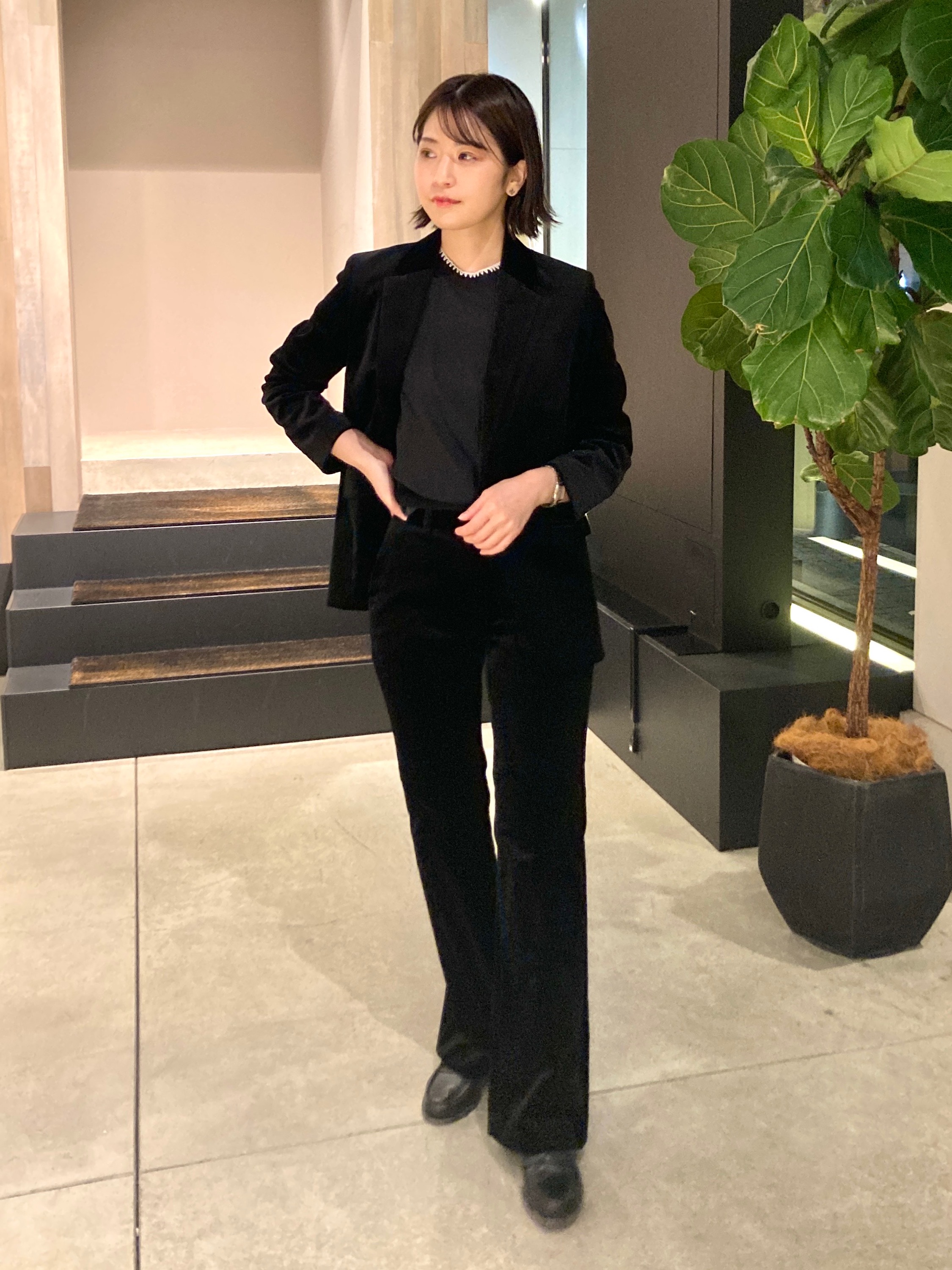 美品　theory セオリー　ブラックパンツスーツ コーディネート詳細 | StyleHint | Theory（セオリー）公式通販サイト