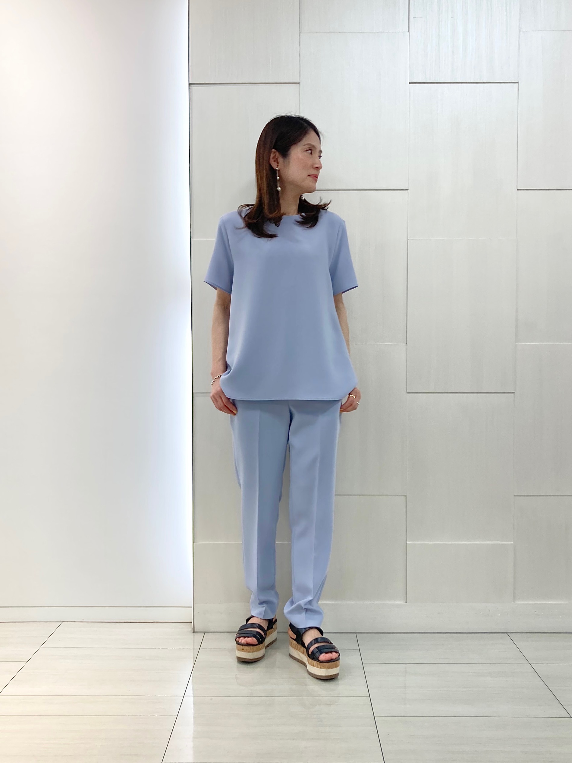 Theory グレー パンツセットアップ 2025年最新】theory カラー：グレイ系 パンツセットアップの人気