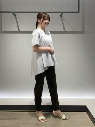 すぐ発送可能！ 未使用タグ付き Basalt Wayne ホワイト Theory luxe