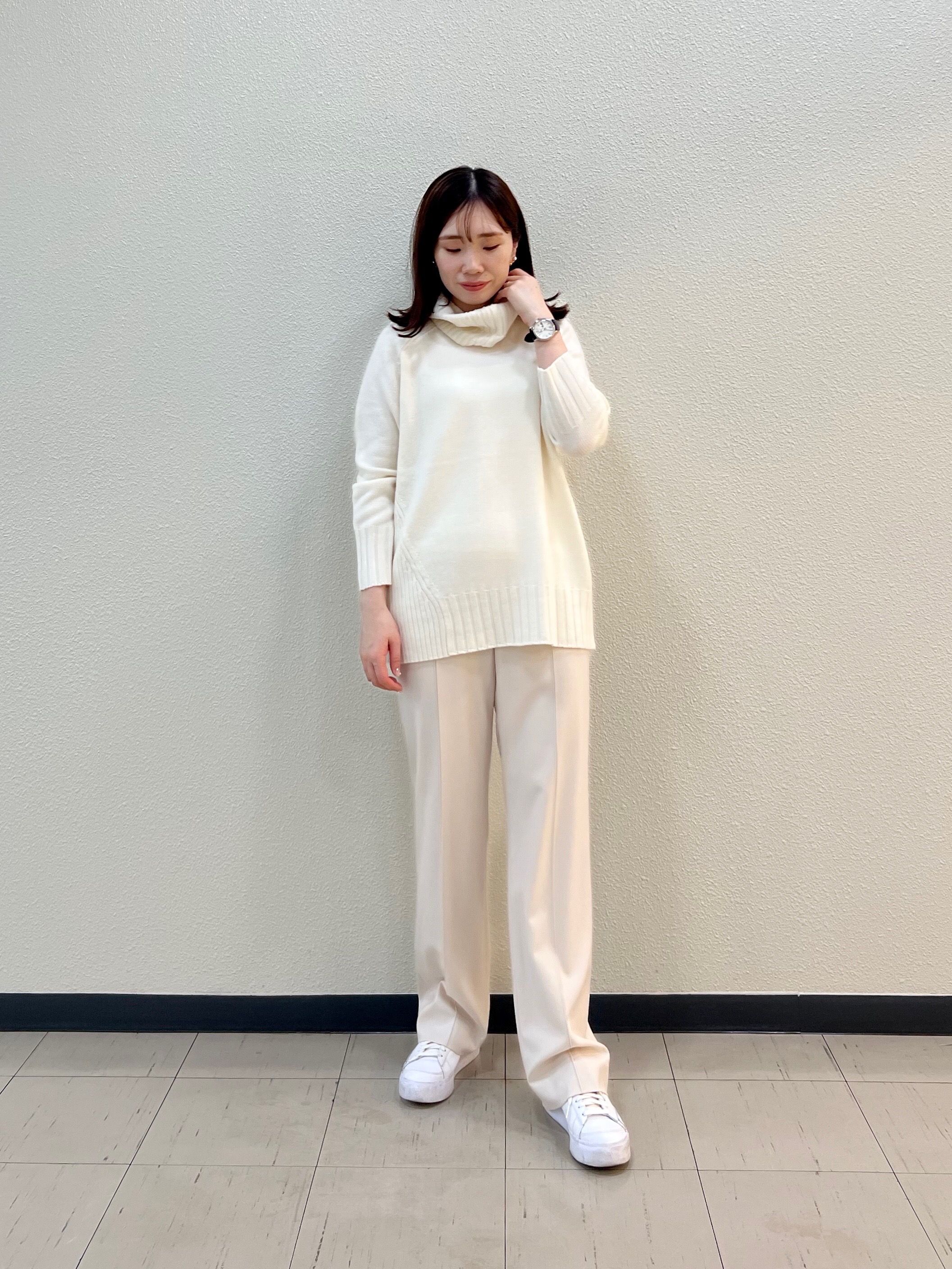 白いひつじ様　Theory パンツスーツ STRETCH CANVAS ノーカラ ホワイト パンツ theory