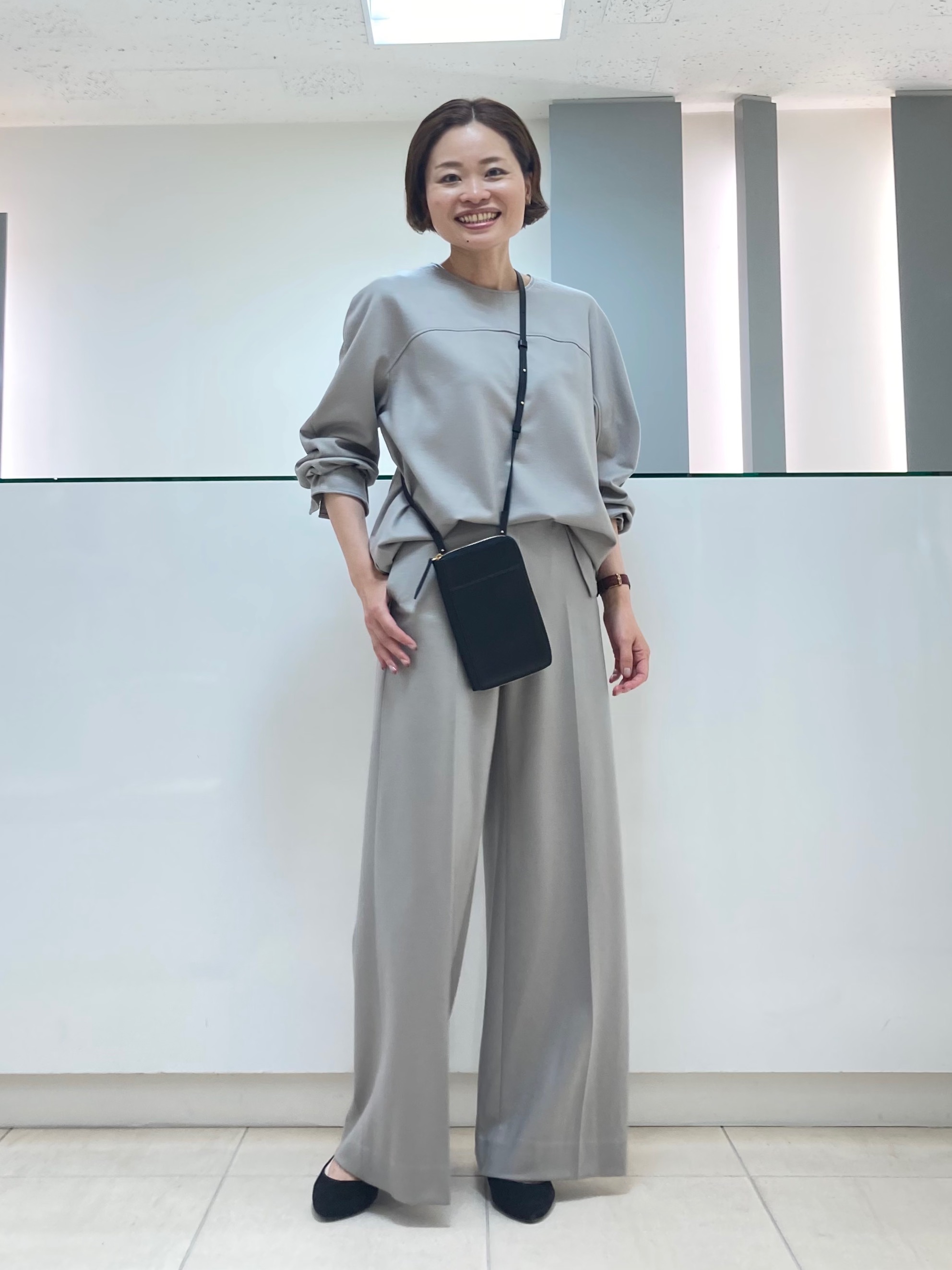 Theory グレー パンツセットアップ コーディネート詳細 | StyleHint | Theory（セオリー）公式通販サイト