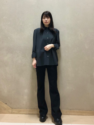 一部限定カラー Traceable Wool N Straight SH B | WOMEN
