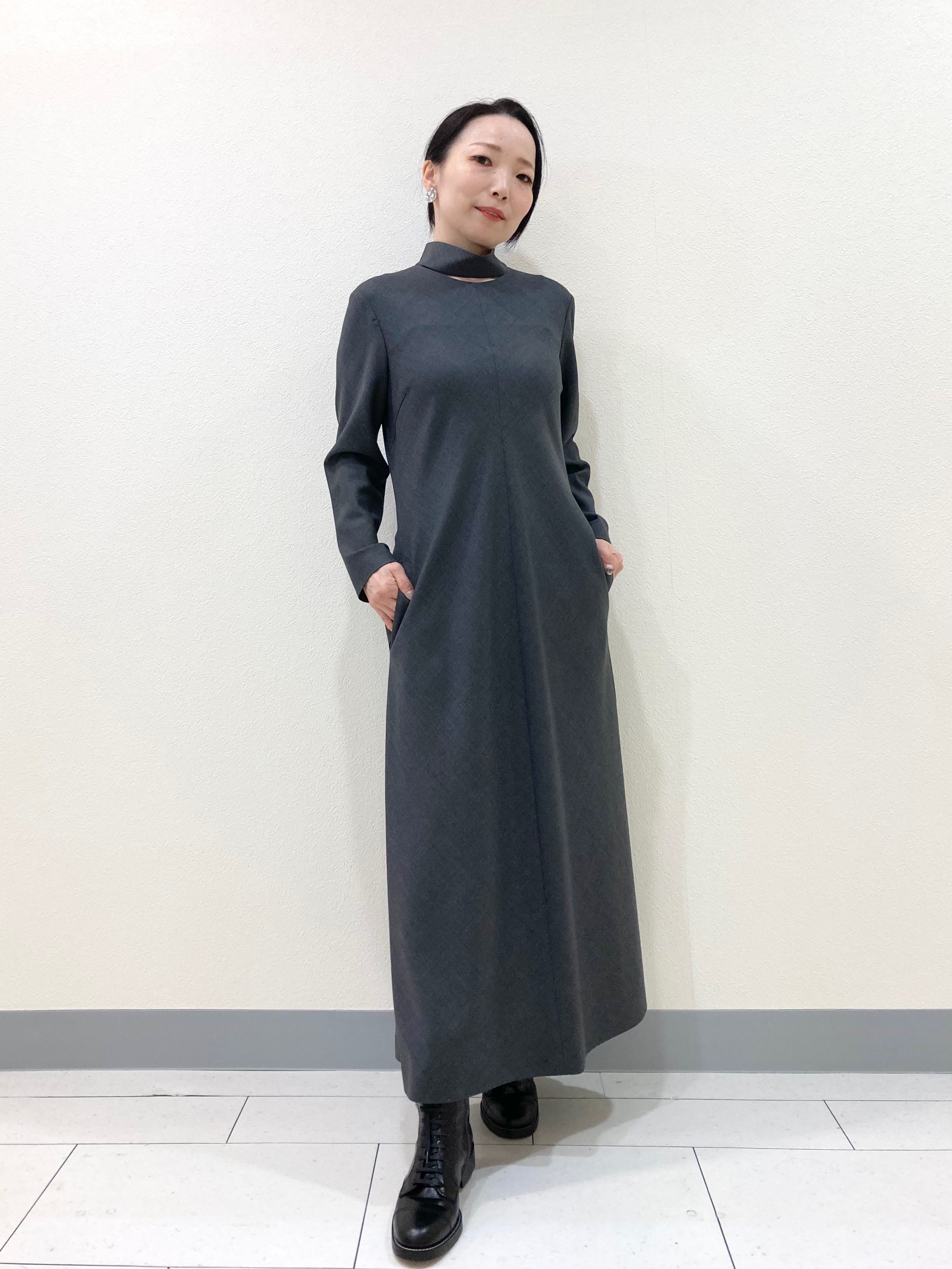 【美品】セオリーリュクス 切り替えウールワンピース M ネイビー 日本製 通勤 コーディネート詳細 | StyleHint | Theory（セオリー）公式通販サイト