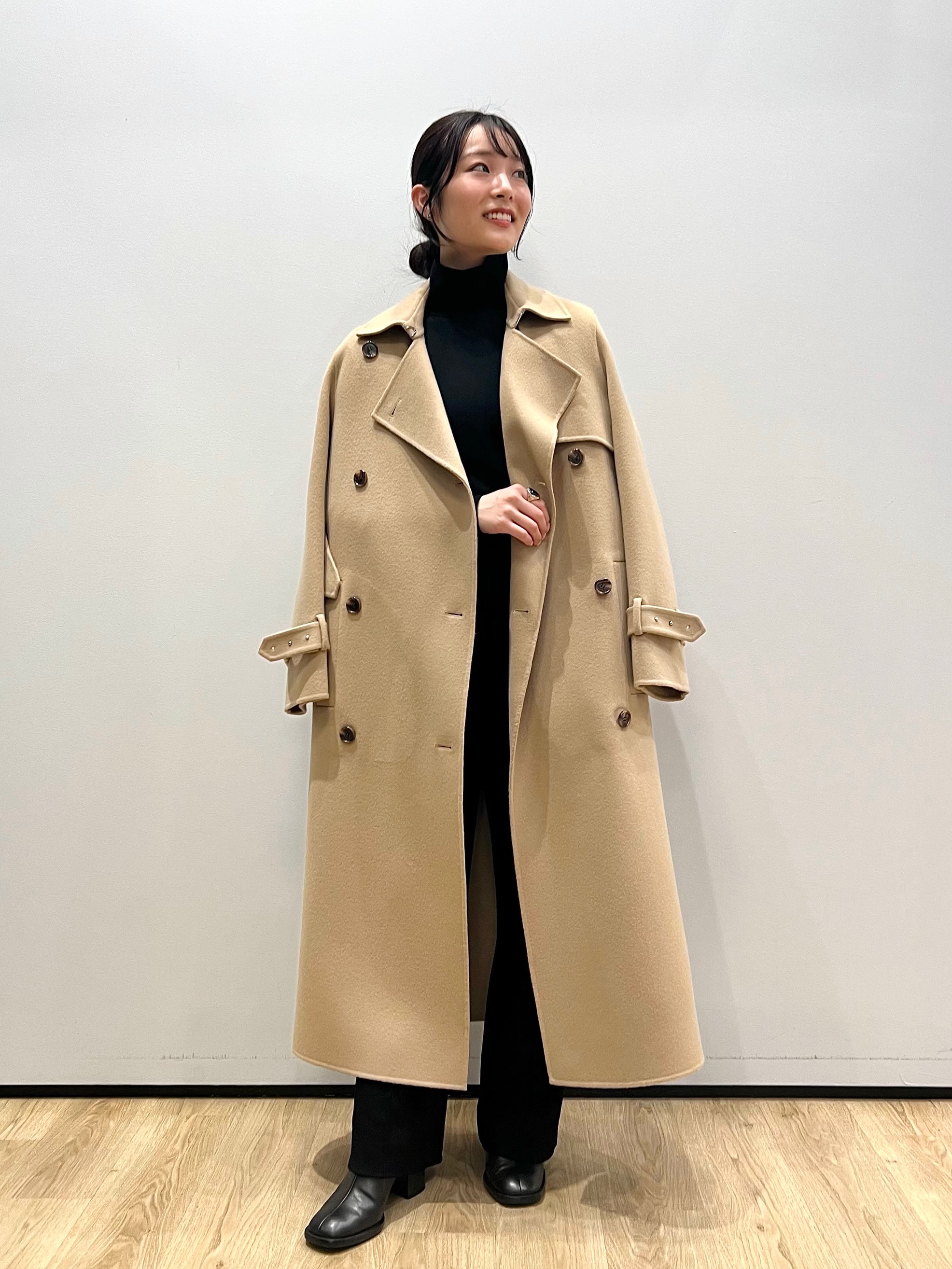 Theory ベージュ トレンチコート コーディネート詳細 | StyleHint | Theory（セオリー）公式通販サイト