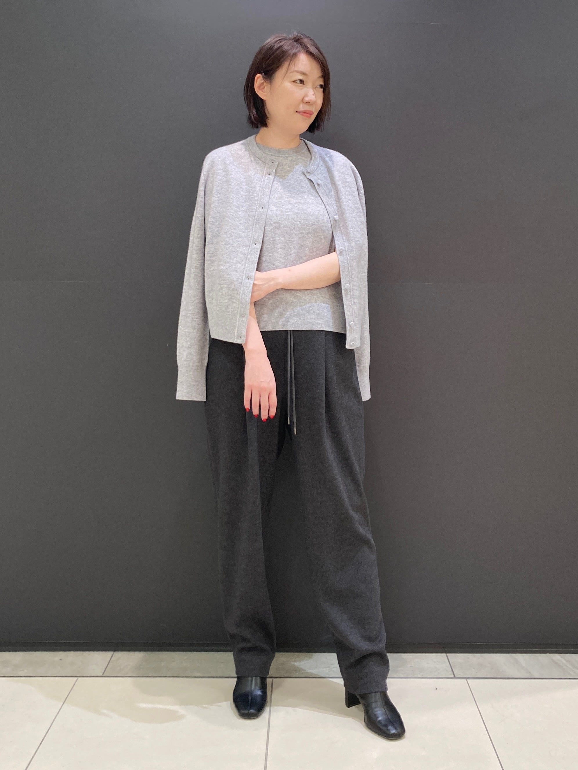 【AY **】おまとめ2点『theory』コート　　　　+テーパードパンツ コーディネート詳細 | StyleHint | Theory（セオリー）公式通販