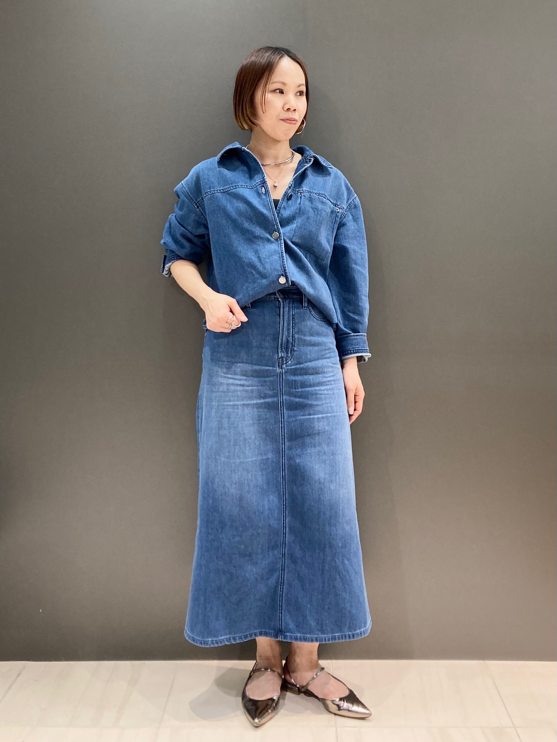 衝撃の激安コスパ・掘り出し物も 2025 theory luxe Slate Denim シャツ ジャケット・アウター