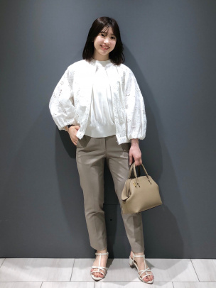theory luxe スラックス クリーム系 0195425Y0162 一部限定カラー Admiral Crepe Relax Straight Pant J | WOMEN