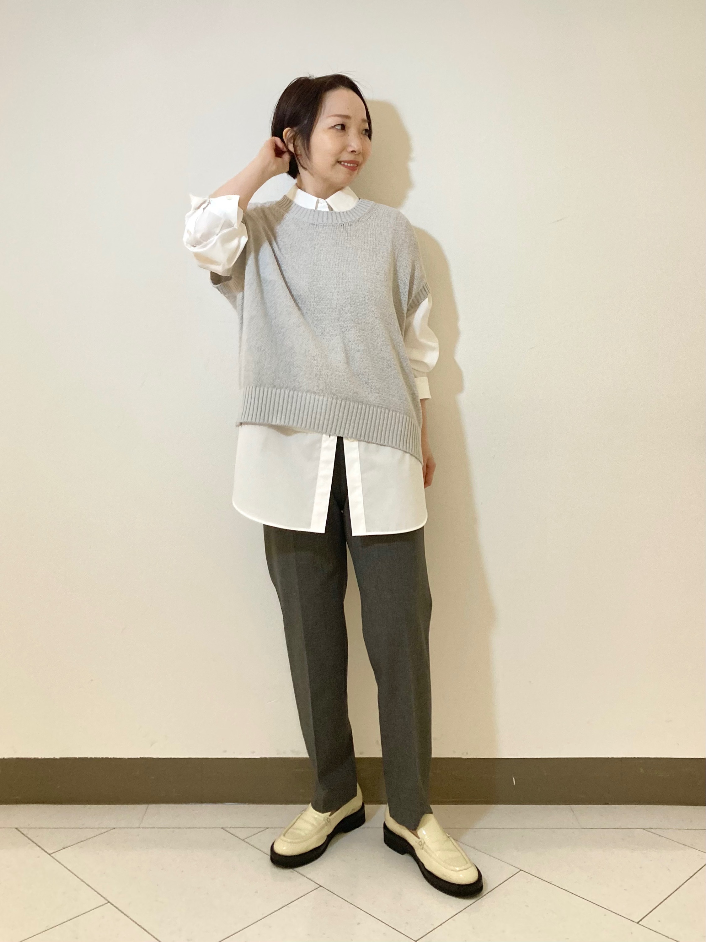 セオリーリュクス　スモール　ウールパンツ　アイボリー　30サイズ theory luxe セオリーリュクス スモールサイズ30 テーパード