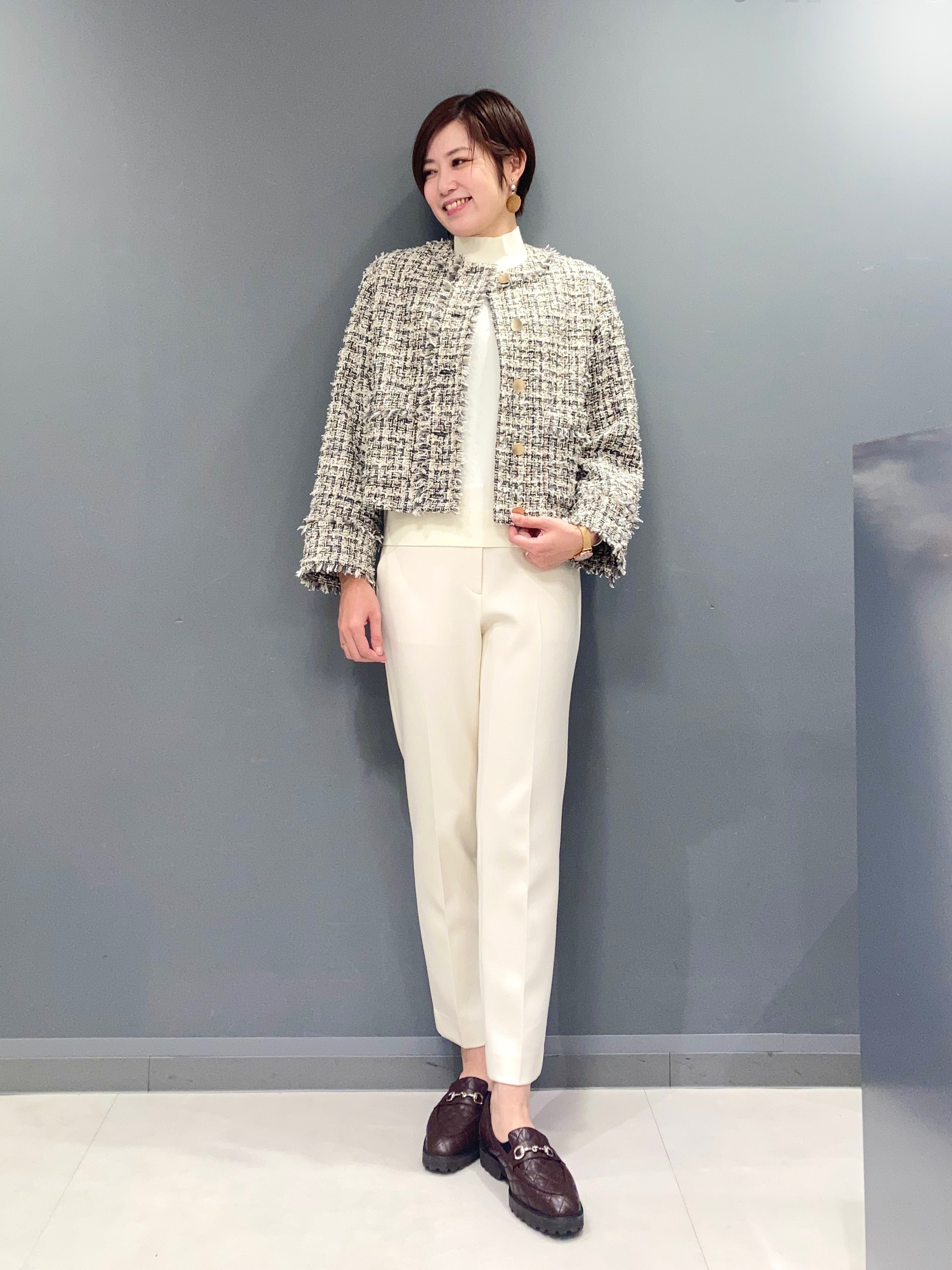 【新品未使用タグ付き】theory セオリー　セットアップ　アイボリー　サイズ4 店舗情報 | Theory [セオリー] 公式通販サイト