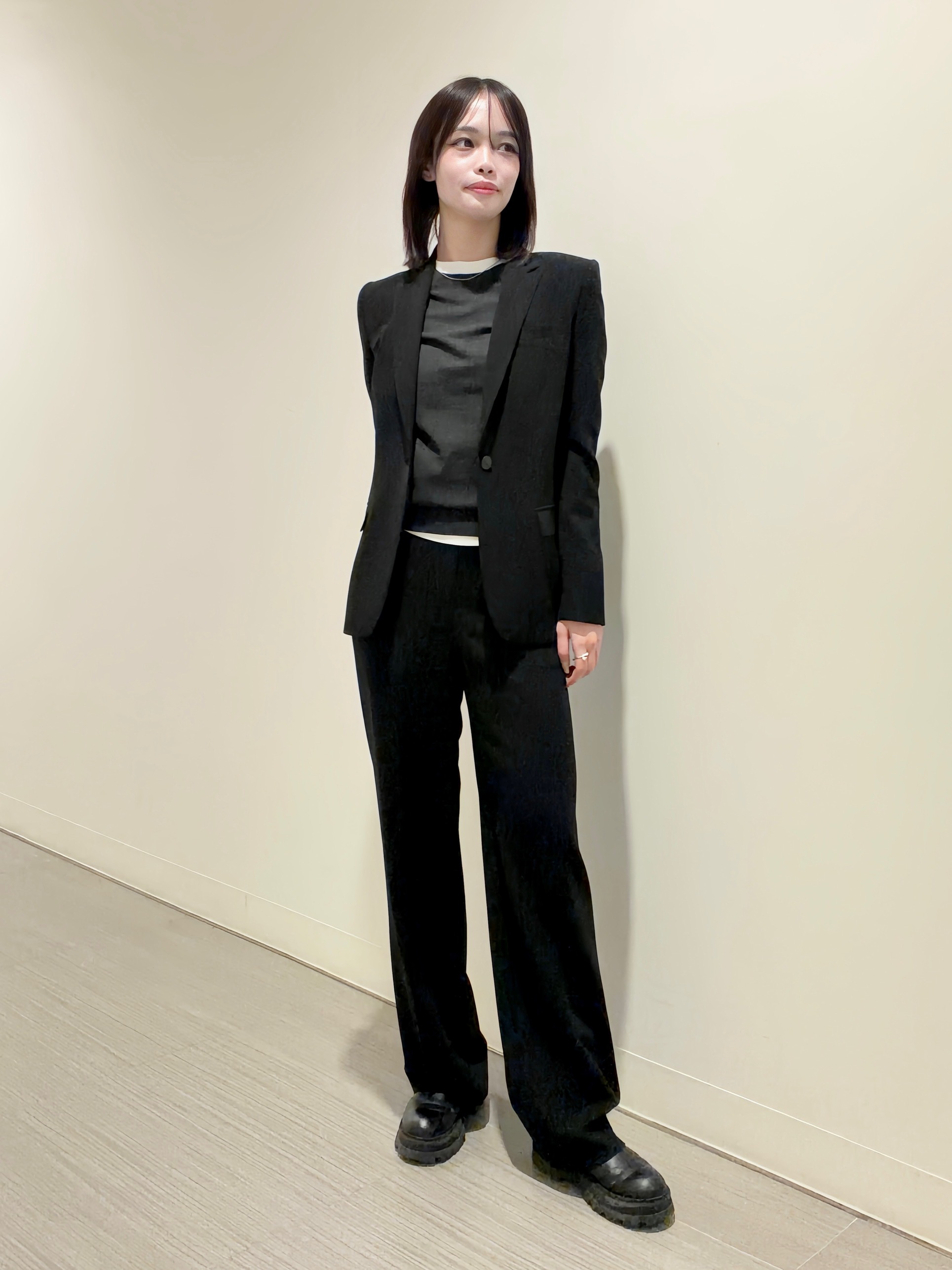 セオリーtheoryジャンプスーツパンツスタイル冠婚葬祭ハレノヒ コーディネート詳細 | StyleHint | Theory（セオリー）公式通販サイト