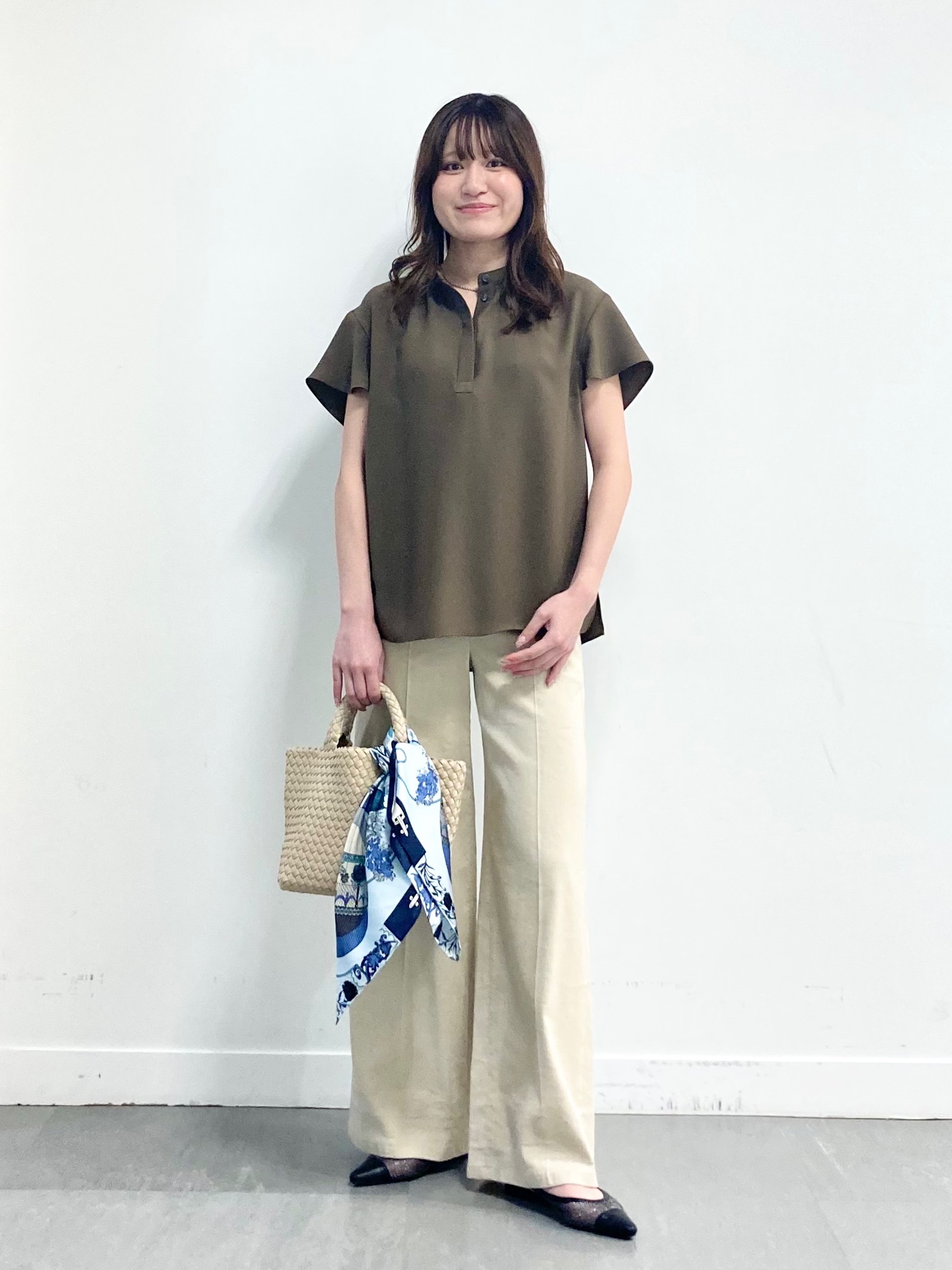 モデル矢野さんご着用 セオリー ブラウス 矢野美希子さんがまとう 夏映えワンピース8STYLE | ファッション通販