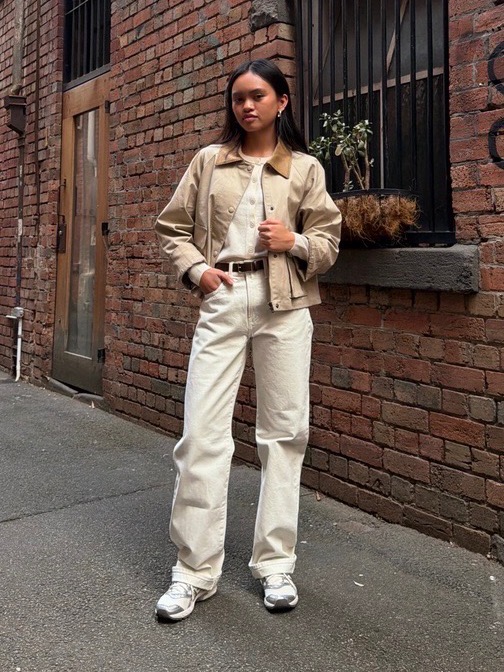 An outfit using Straight Jeans and Premium Linen Skipper Collar 3
