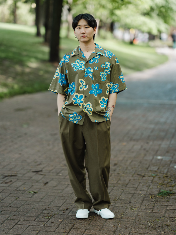 uniqlo wide fit pleated pants
