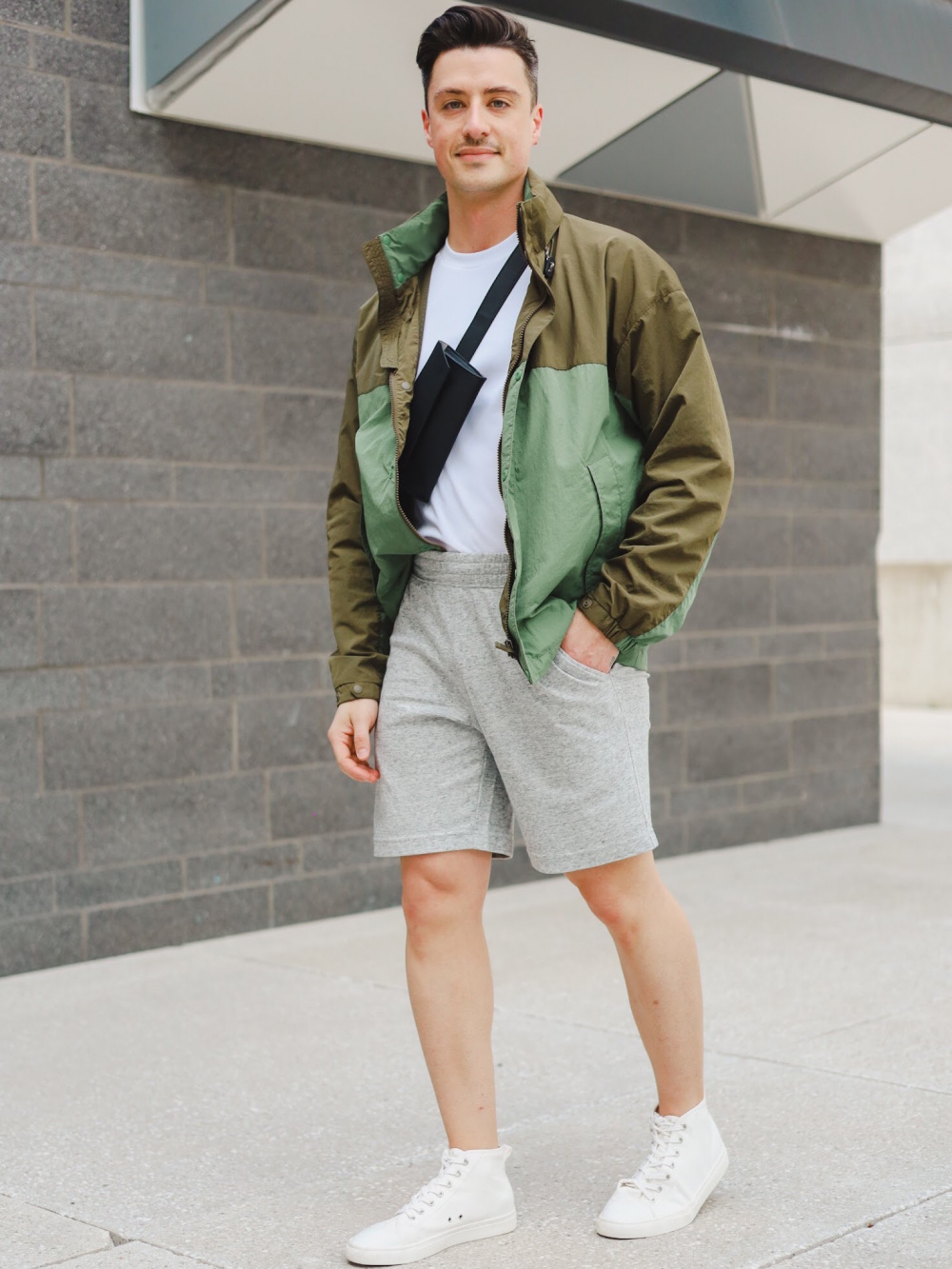Check styling ideas for「CREW NECK SHORT SLEEVE T-SHIRT、AIRism COTTON EASY  SHORTS」